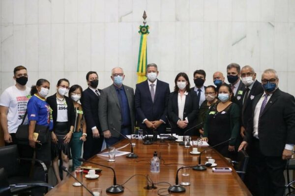 Arthur Lira honra palavra com a Enfermagem